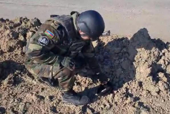 В Абшеронском районе обнаружена боевая граната -