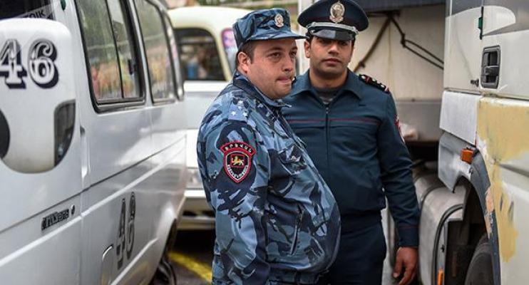 СМИ: 40 процентов полицейских Армении провалили «тест на IQ» | Caliber.Az