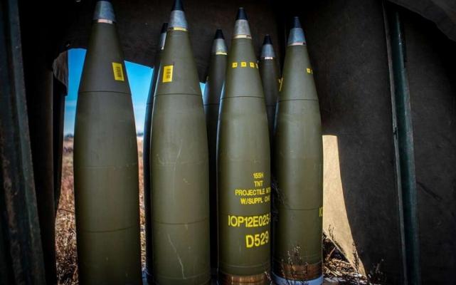 США к 2026 году намерены втрое нарастить объемы производства снарядов 155 мм