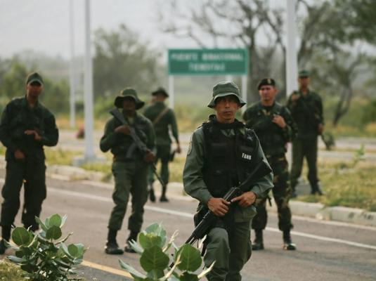 Колумбия усиливает охрану границы из-за активизации банд в Эквадоре |  Caliber.Az