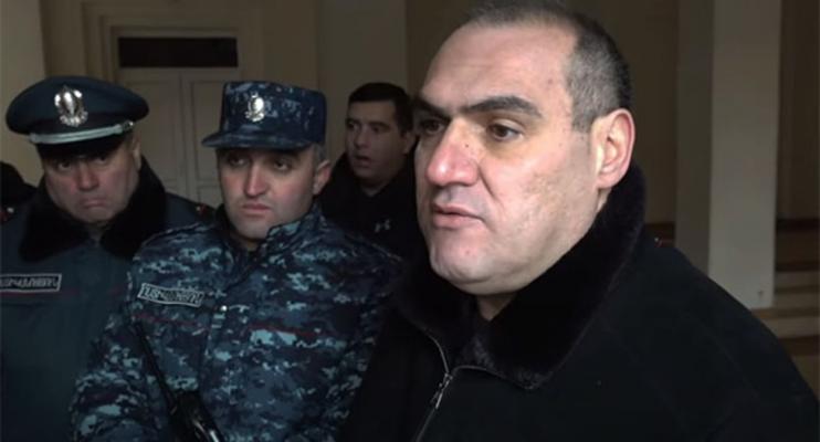 Armenian police defends actions against revanchists blocking road