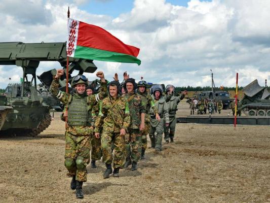 Белорусские военные участвуют в учениях в Иране