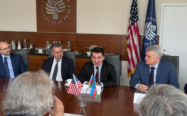 Хикмет Гаджиев обсудил азербайджано-американское партнерство в Институте мира США