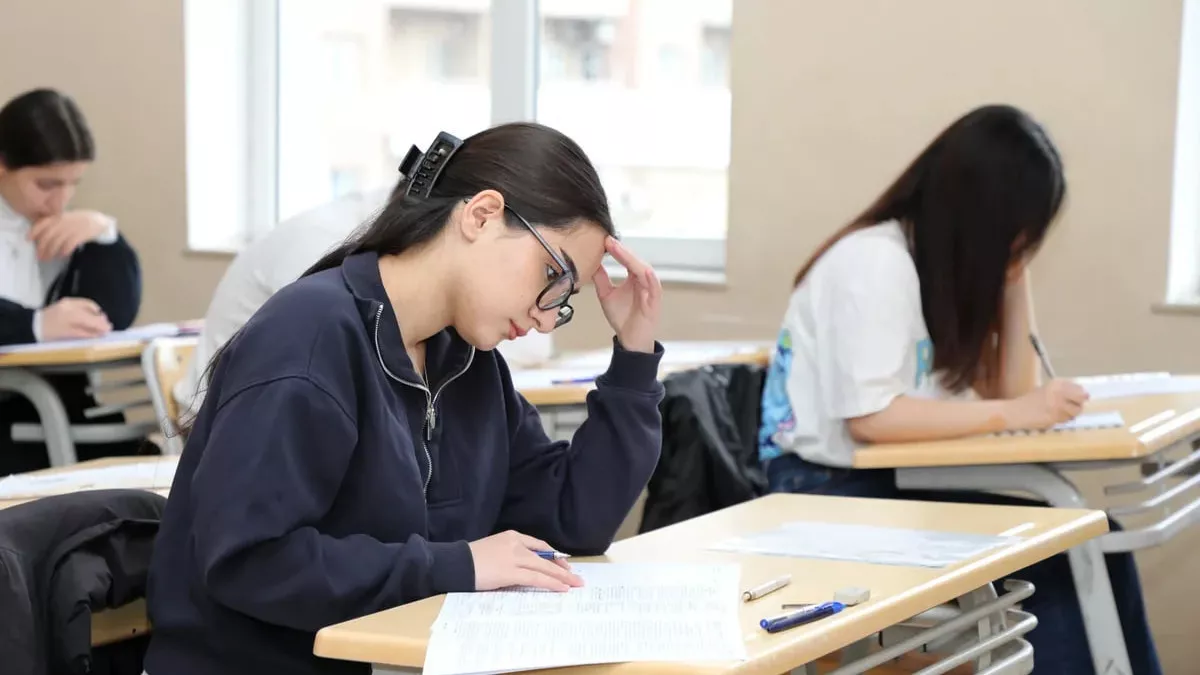 В Азербайджане девятиклассники сегодня сдадут выпускной экзамен 