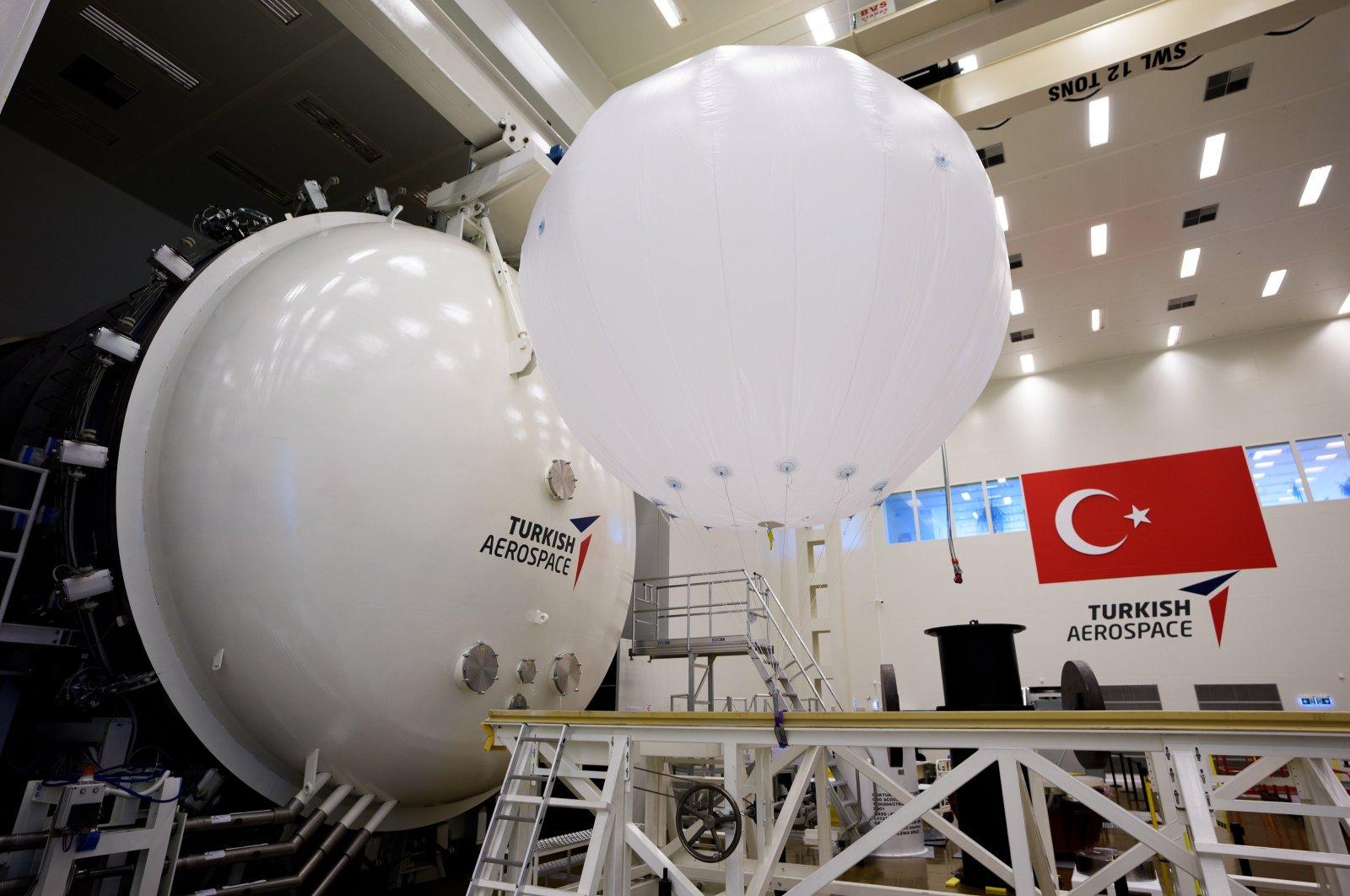 Когда Турция выведет в космос первый отечественный спутник? 