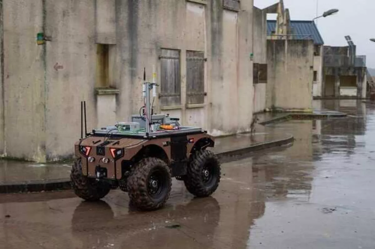France prepares robot-drone combat company for future army operations