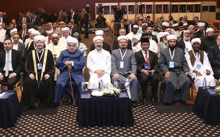 Аллахшукюр Пашазаде принял участие в совещании мировых исламских ученых ФОТО