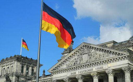 Германия отвергла идею по закрытию части неба над Украиной 