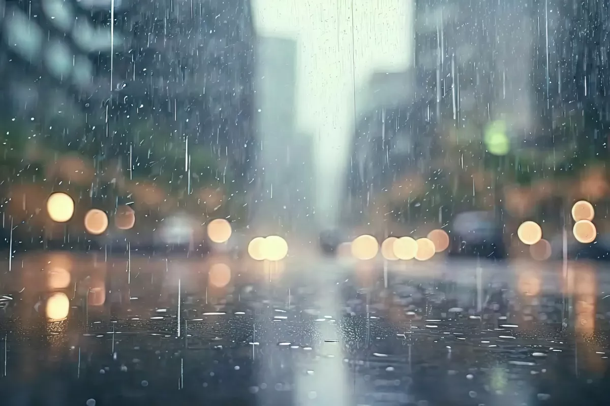 Heavy rain triggers flooding, traffic disruptions in Istanbul VIDEO
