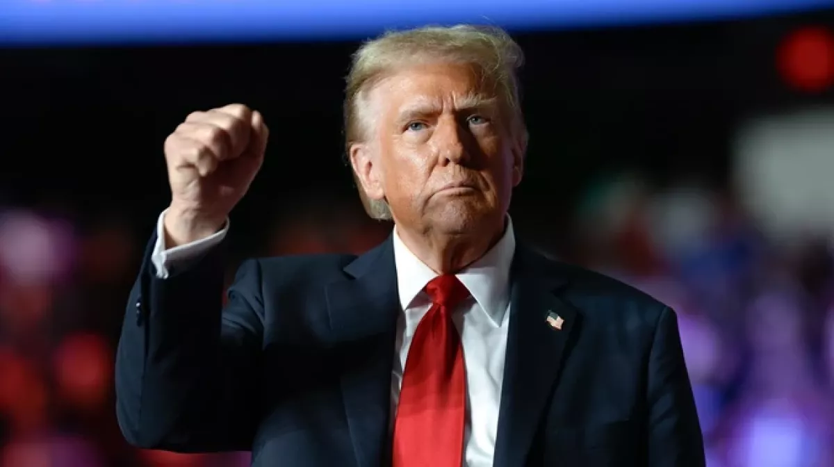 Trump urges Republicans to include Iran in Russia sanctions bill