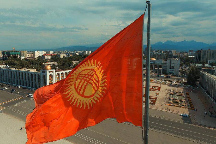 В Бишкеке группа молодых людей устроила стрельбу 