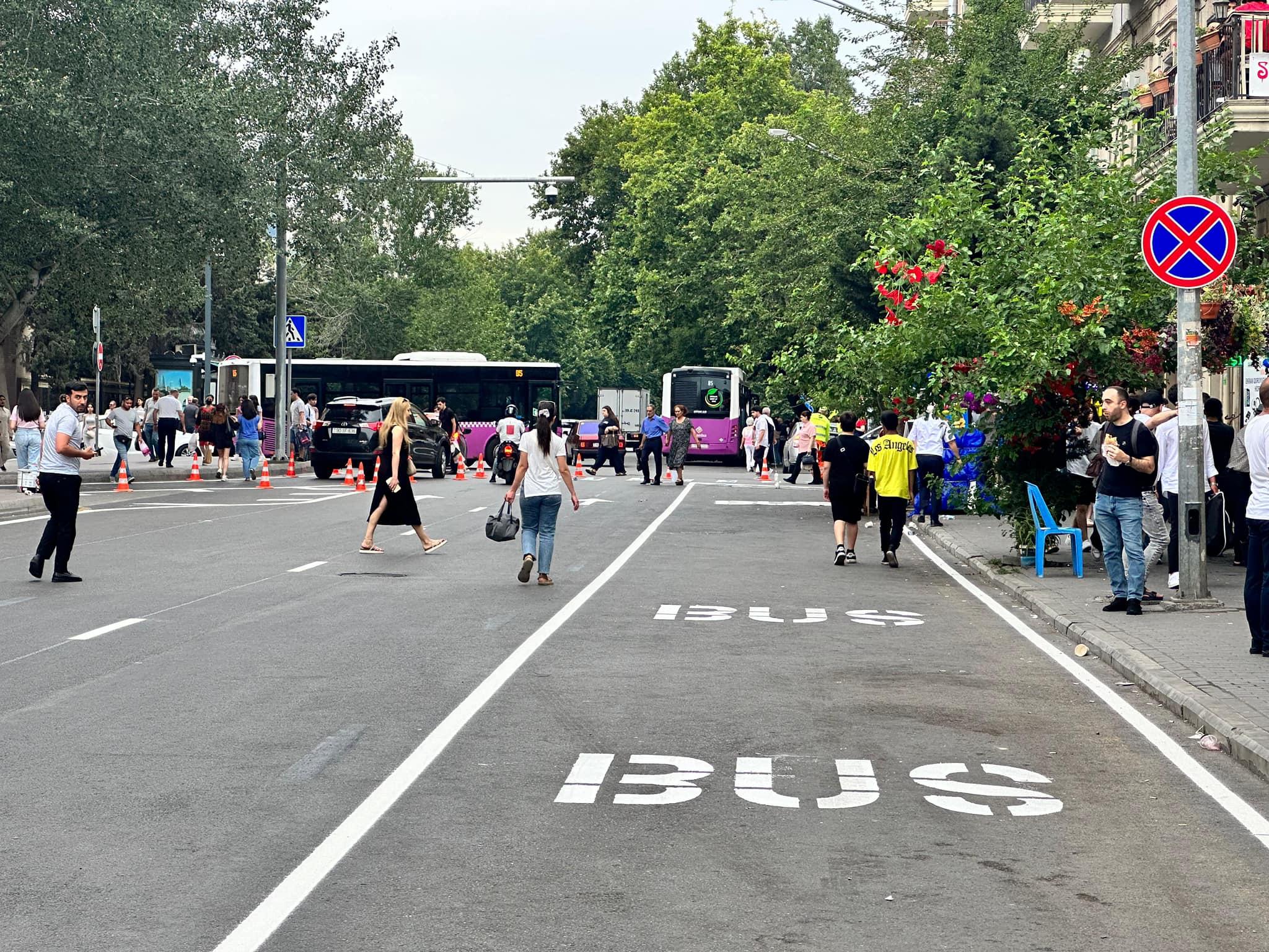 Автобусам дали «зелёный свет» в центре Баку - ФОТО