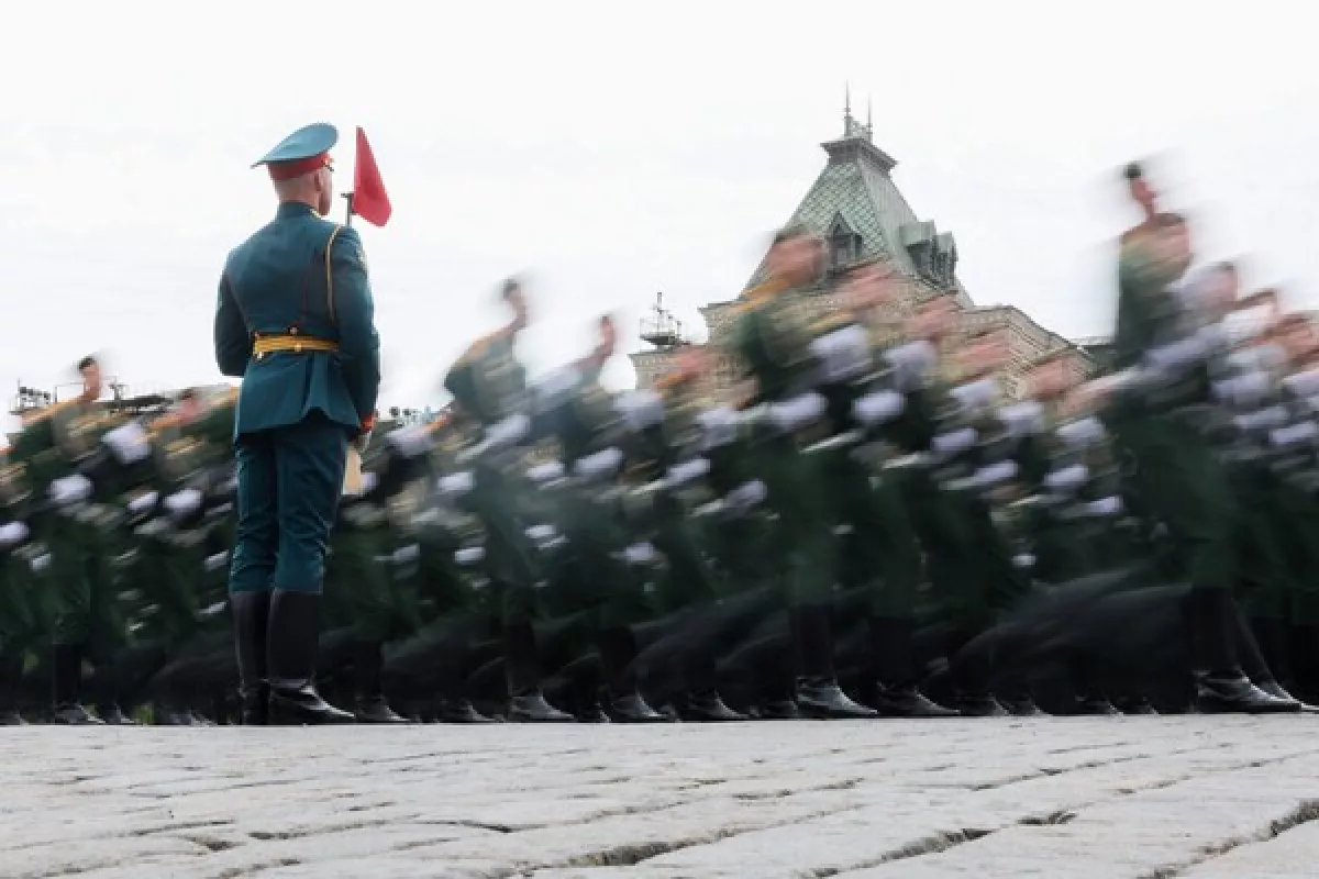 Putin orders further expansion of Russian military personnel
