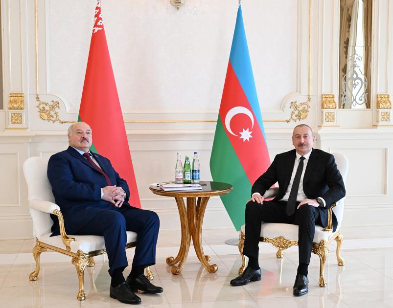 Алиев и Лукашенко ознакомились с выставками Caspian Agro и InterFood Azerbaijan 