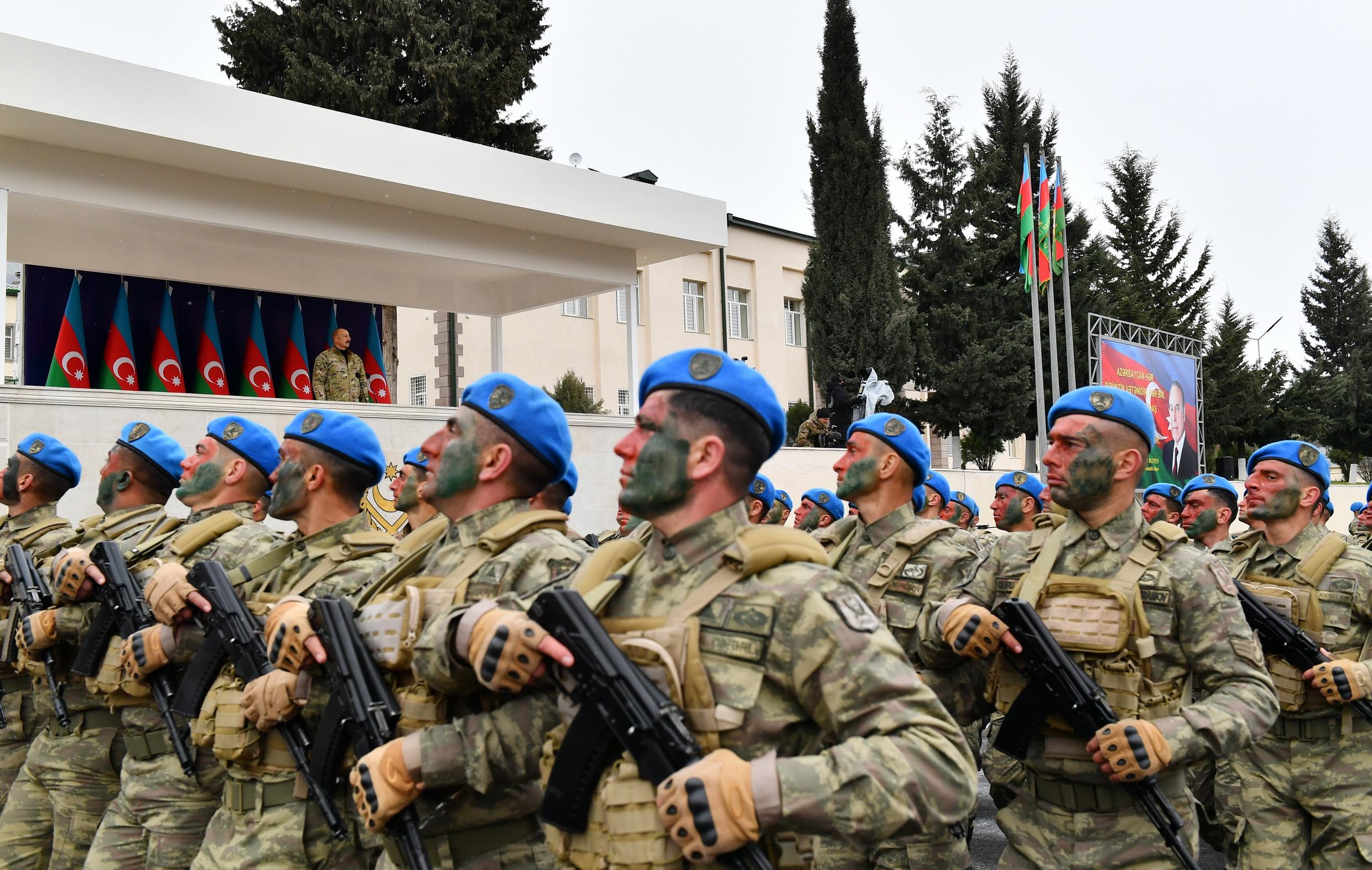 Дей аз азербайджана на русском. Иран Азербайджан. Azerbaijan Commandos.