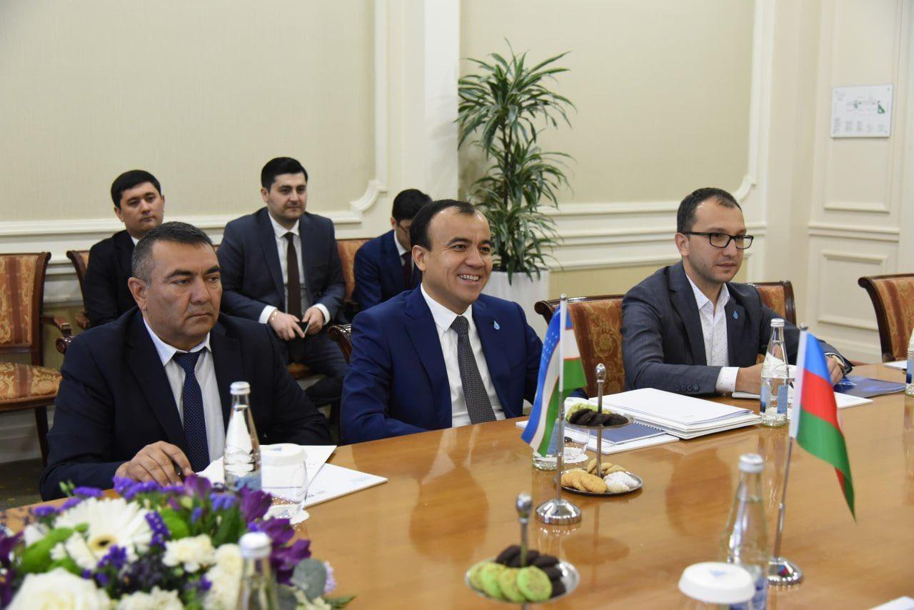 Обсуждены перспективы сотрудничества между SOCAR и Узбекнефтегазом 