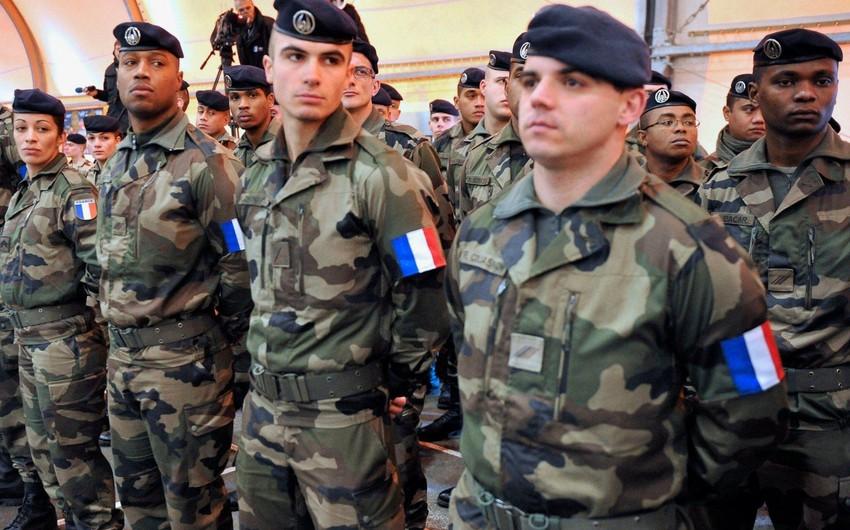 Первая группа французских военных инструкторов направилась в Украину 