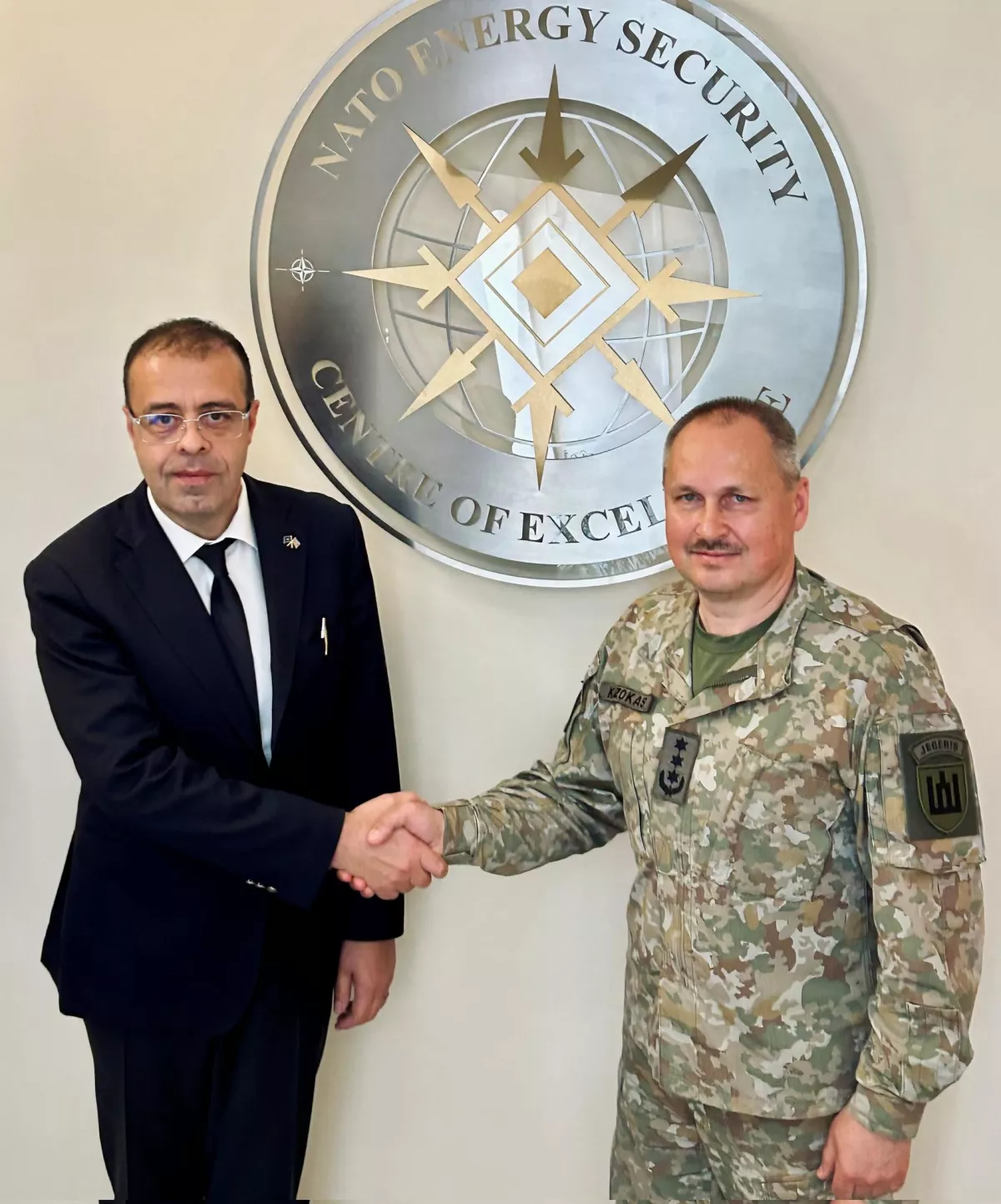 Azerbaijan representative to NATO reviews work of Vilnius energy security centre